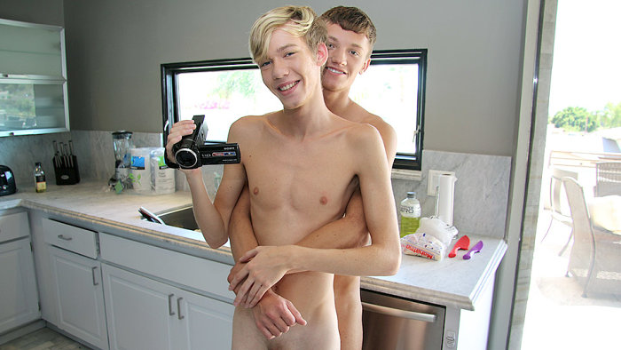Home Made Twinks - Matthew Cole and Tyler Thayer
